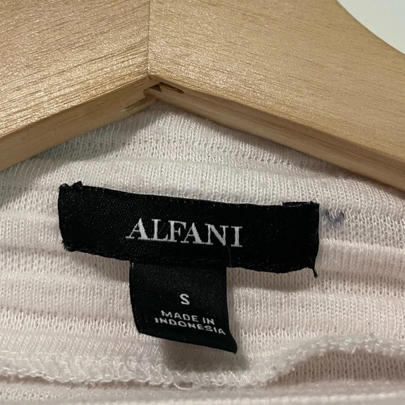 Alfani Women’s Cap Sleeve Ribbed Mock Neck  Top - Size S - Picture 5 of 9